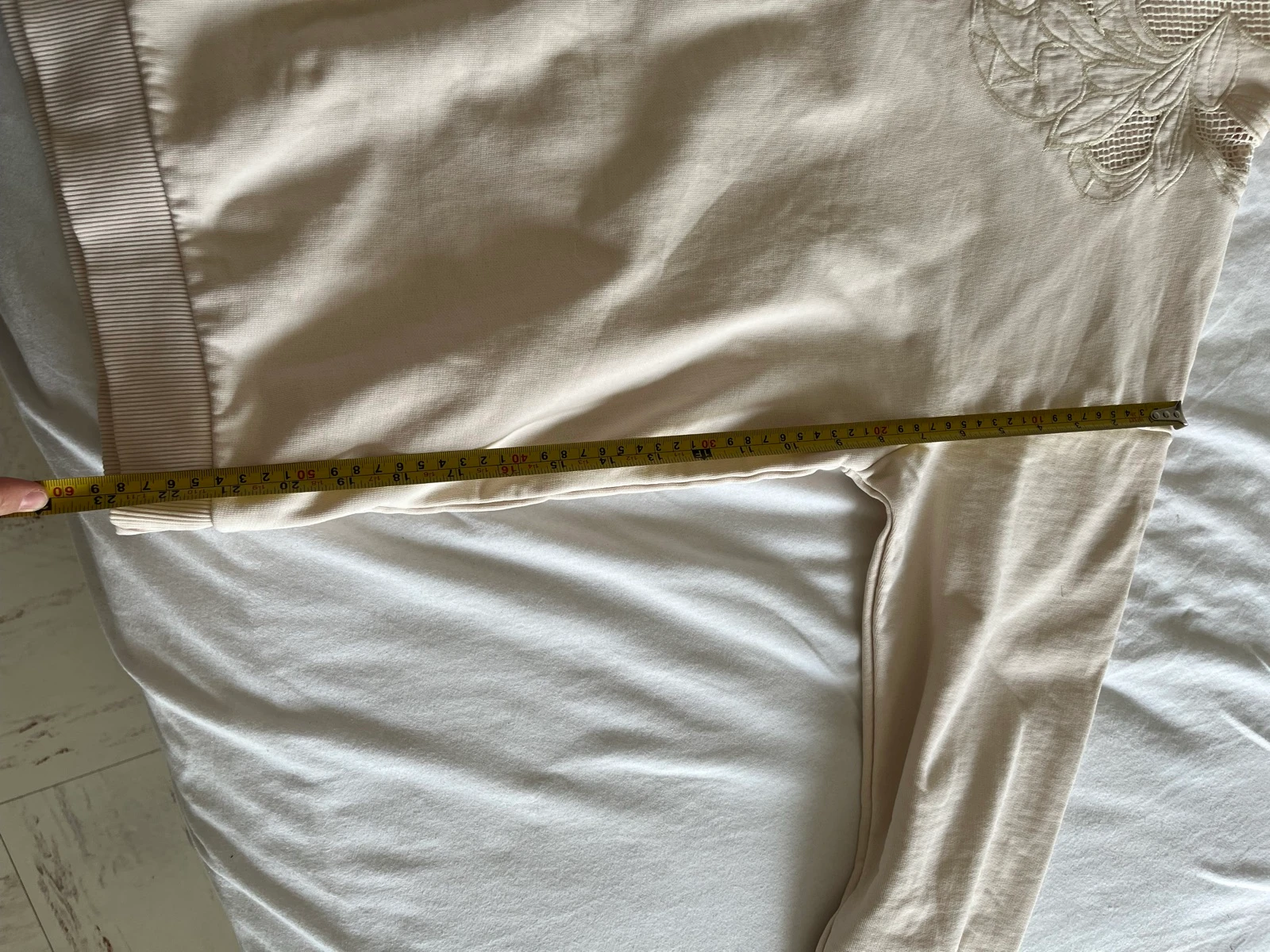 Sudadera con detalles ajurados - Beige - Kiabi - XXL - Precio negociable – photo 7